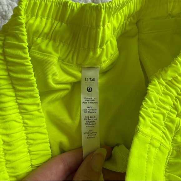 EUC Lululemon Hotty Hot Shorts - Picture 2 of 3